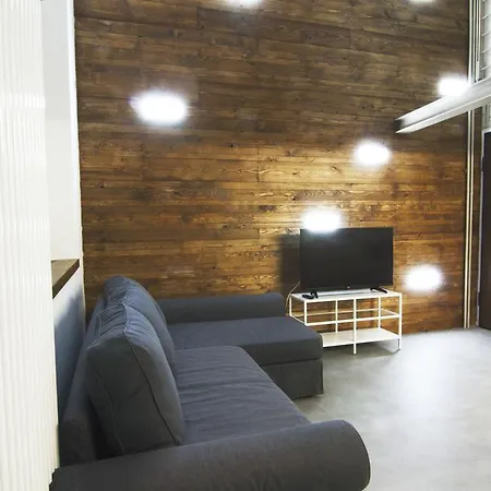 Alessia's Flat - Mac Mahon Apartment *