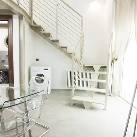 Alessia's Flat - Mac Mahon * ミラノ