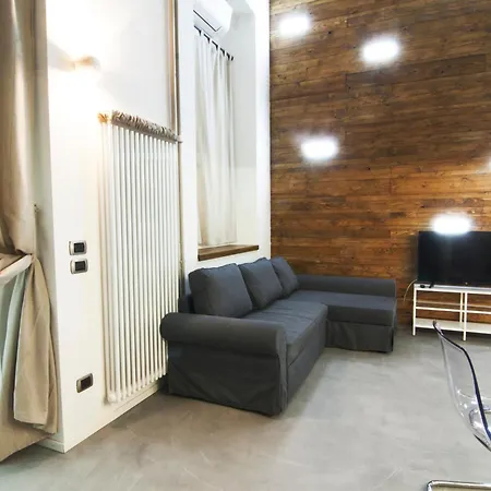 Alessia's Flat - Mac Mahon ミラノ